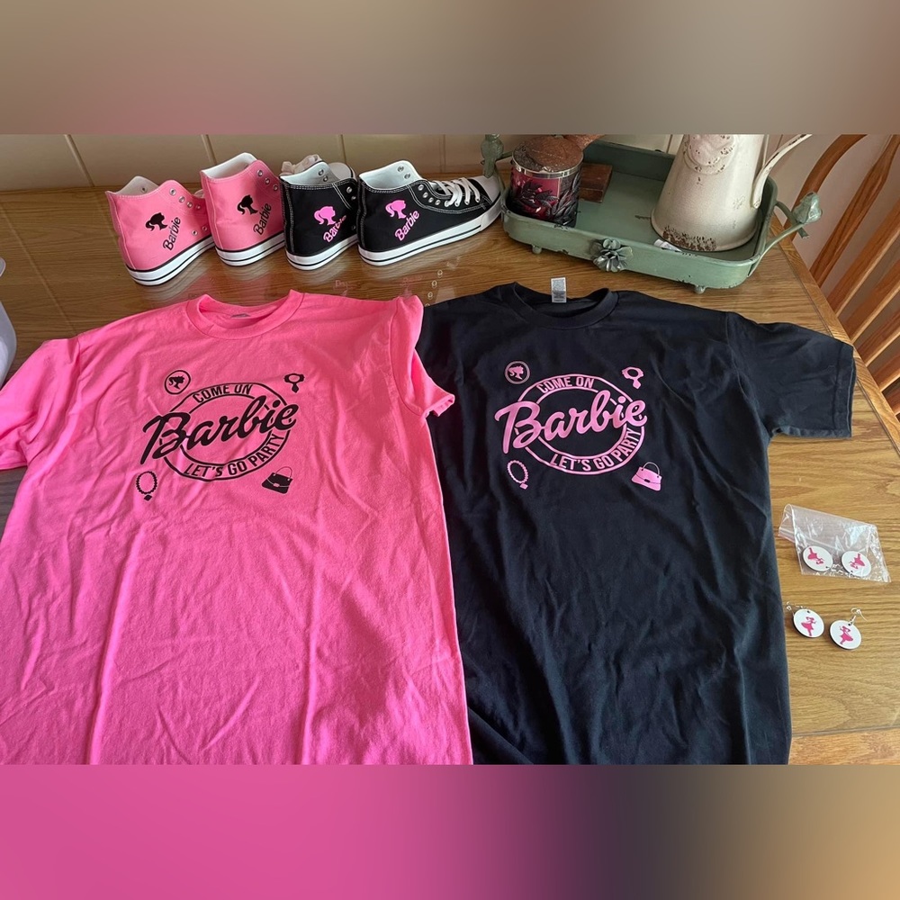 BARBIE t shirt